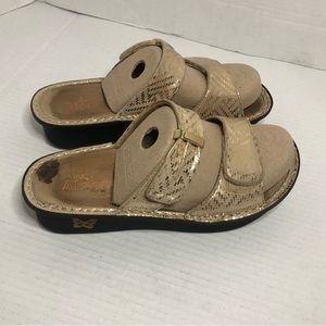 Alegria Sandals Womens Size 8 8.5  EUR 38 Karmen KAR-529 Gold Dazzier Leather